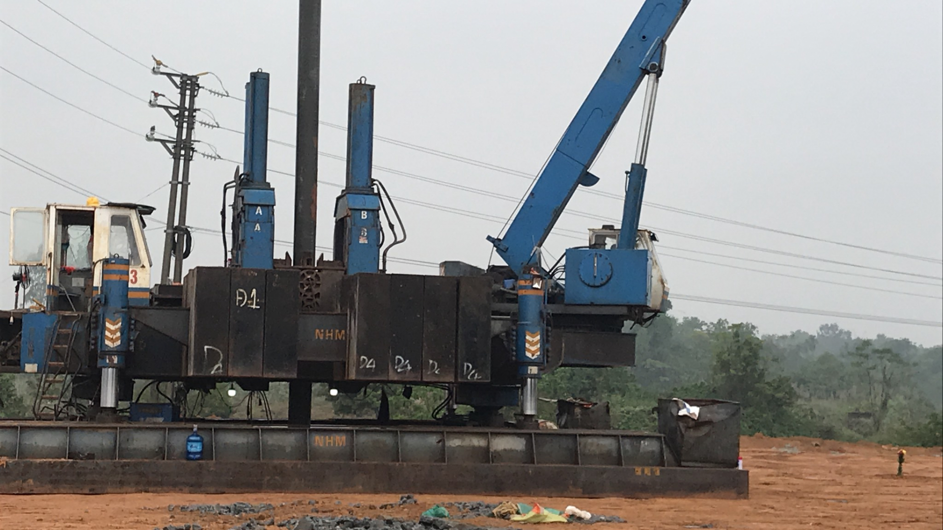 Xây dựng nhà máy LED