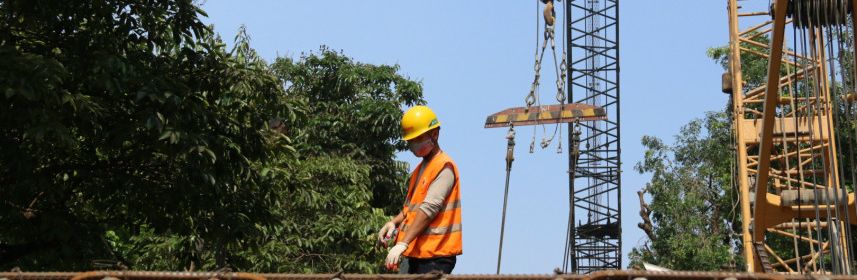 Đầu tư cổ phiếu ngành xây dựng: Đãi cát tìm vàng